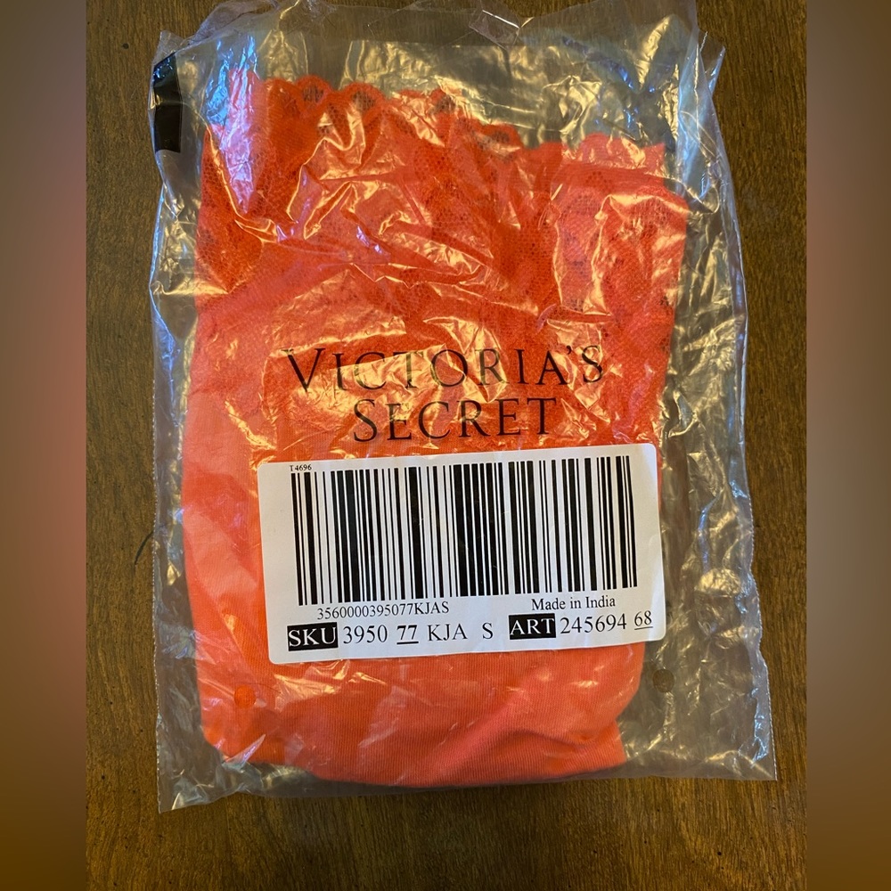 NWT Victoria’s Secret high leg brief S